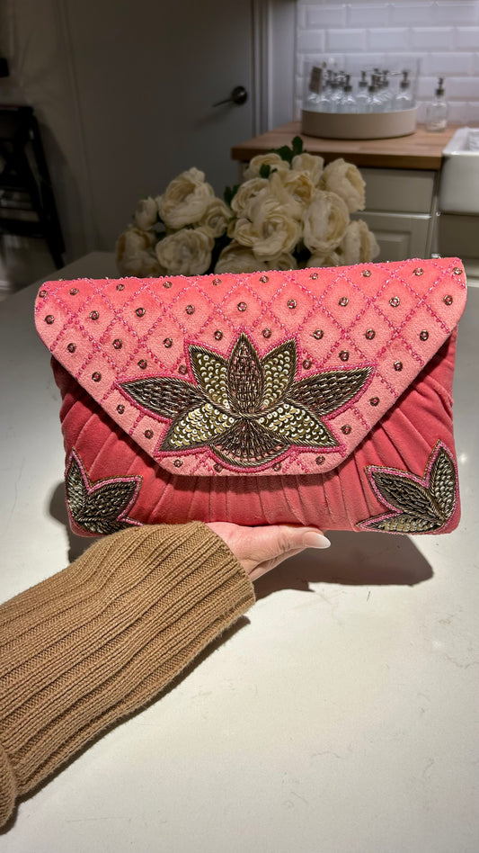 Lotus Clutch