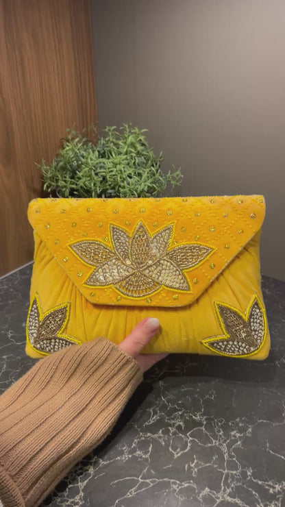 Lotus Clutch
